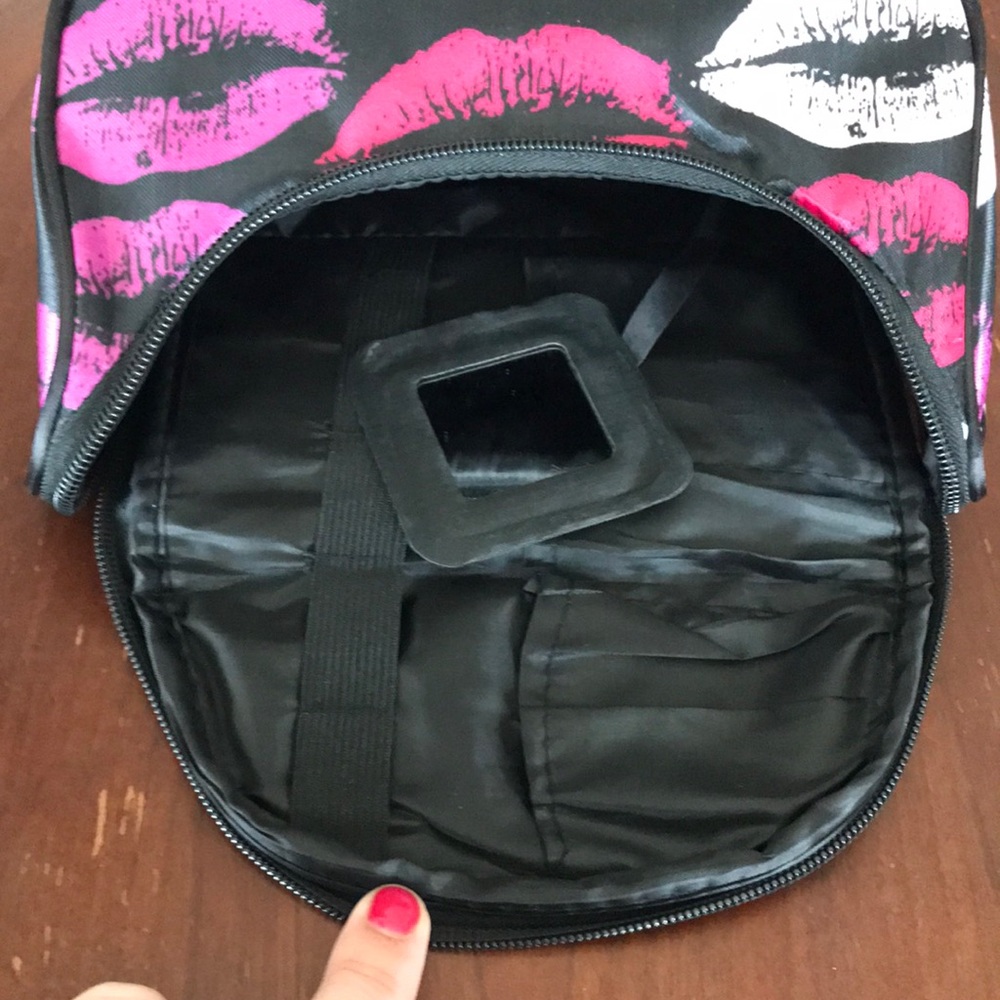 Lip Print Makeup Bag